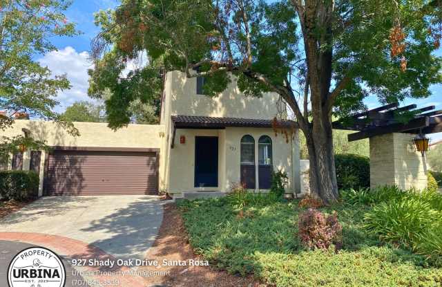 Photo of Cute End Unit in Desirable Complex