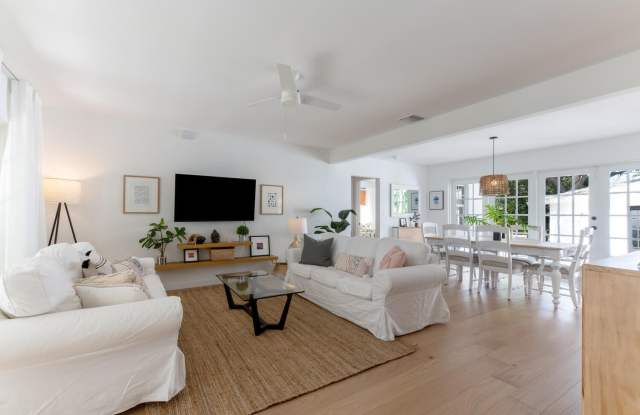515 N Lakeside Drive
