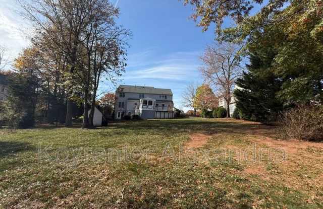 13568 Heritage Farms Dr