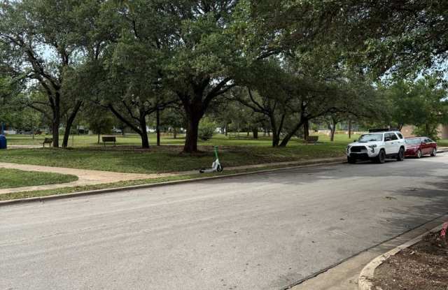 Photo of Updated 1 bedroom with gas cooking, No carpet, Amazing neighborhood. Ramsey park across the street. On Site community laundry. Move in now.