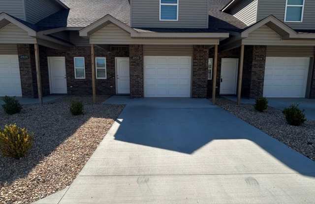 Modern New-Build Townhome with 3 Bedrooms, 2.5 Baths  1-Car Garage