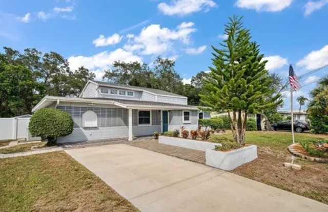 10791 Valencia Terrace