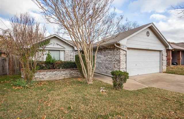 4207 Meadow Park Drive - 4207 Meadow Park Dr, Arlington, TX 76017