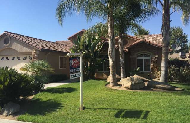 Photo of Beautiful 3 bed 2 bath West side of Madera