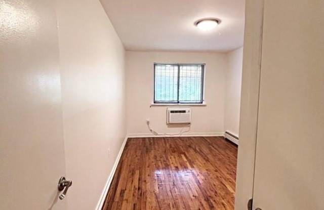4124 40th Street unit: #1R