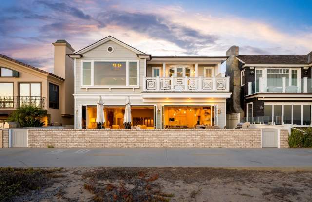Exquisite Beachfront Luxury on Balboa Peninsula Double Lot