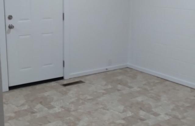 157 NW 7th St