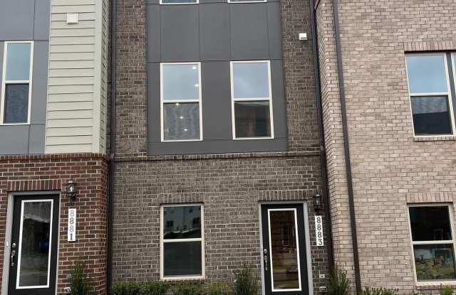 Photo of 8883 CURIE Street