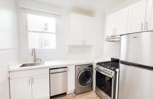 Photo of 179 Dolores