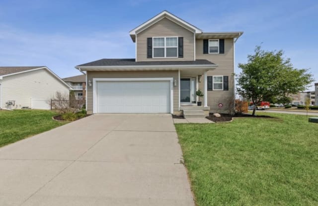 2026 Poe Ave - 2026 Poe Avenue, Ames, IA 50014