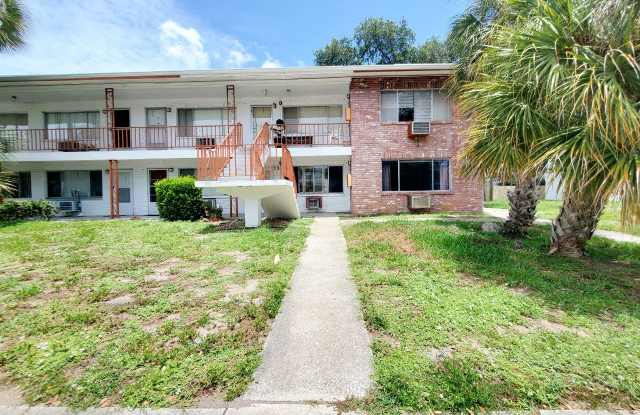 2344 Shelley St Apt 8