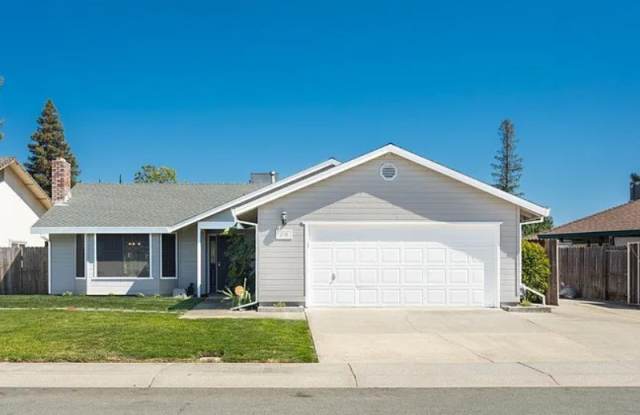 1741 Tamarack Drive