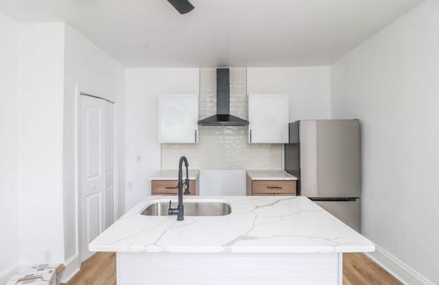 1527 Greenup Street - 1