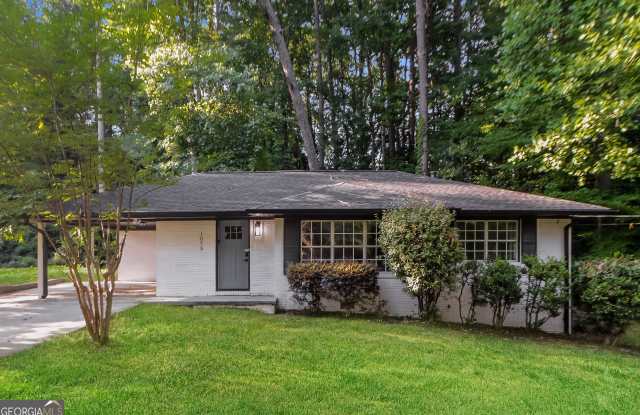 1075 Starline Drive SE