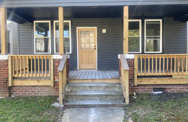 Photo of 2212 Fairfax Ave