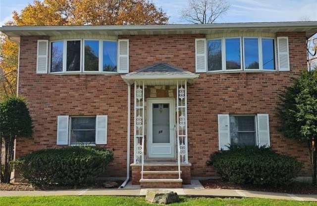 24 Pierce St