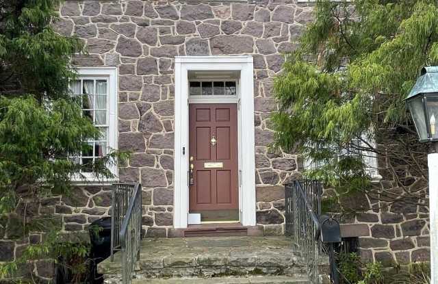 16 PHILADELPHIA Avenue