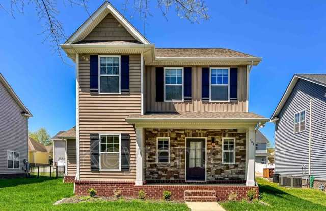 104 Fallberry St.