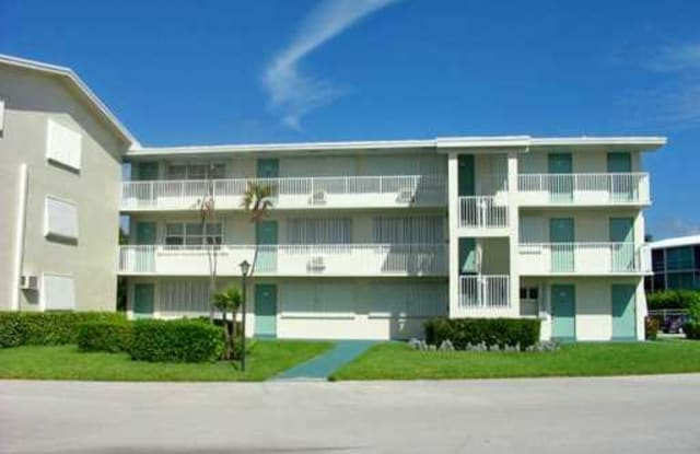 210 Horizon Street E - 210 Horizons E, Boynton Beach, FL 33435