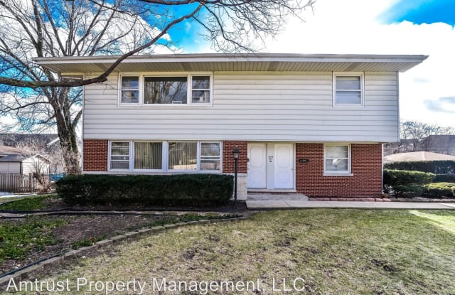 45 E Thorndale Ave Unit 1 - 45 E Thorndale Ave, Roselle, IL 60172