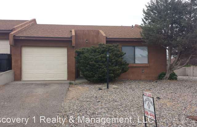 590 Stallion Rd SE - 590 Stallion Road Southeast, Rio Rancho, NM 87124