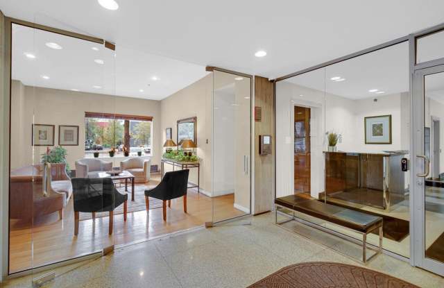 5000 S Cornell Avenue