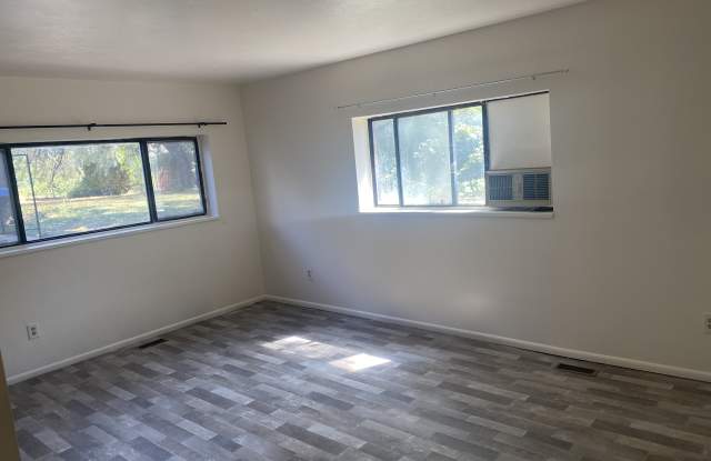 445 East 800 North Street