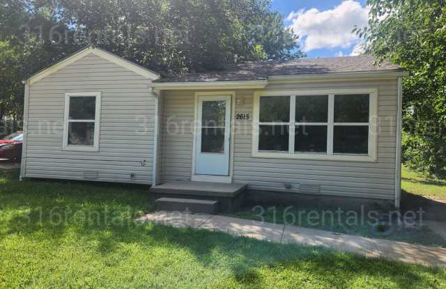 Photo of $950 - 3 bedroom / 1 bathroom - Single Family Home