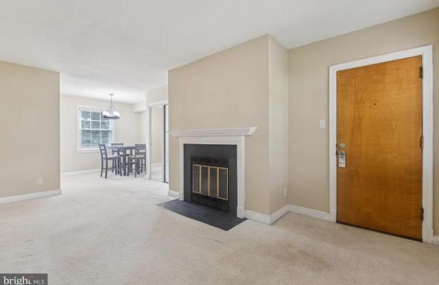 2803 ARLINGTON BLVD unit: 101