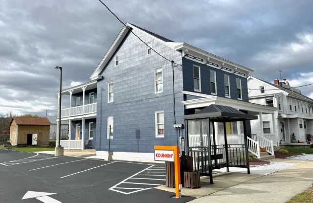 Photo of 14 W PENN Avenue unit: 3