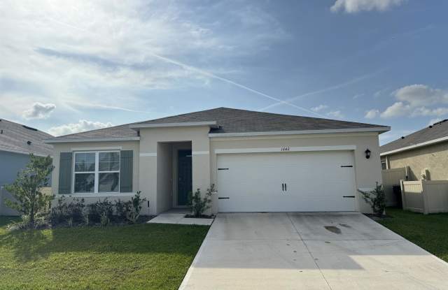 1642 Reddish Egret Court - 1642 Reddish Egret Court, Polk County, FL 33897