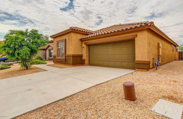 197 W Calle Paso Suave - 197 West Calle Paso Suave, Sahuarita, AZ 85629