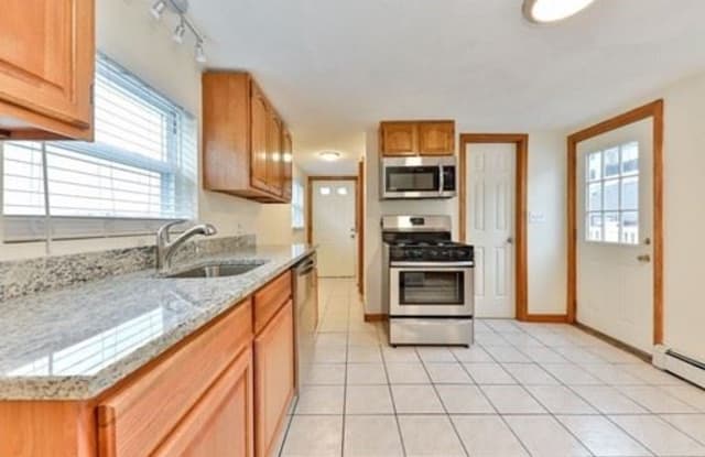 27 Pine St #2 - 27 Pine Street, Chelsea, MA 02150