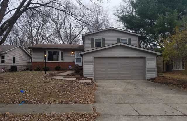 Spacious Tri-Level Home in Southwest Champaign