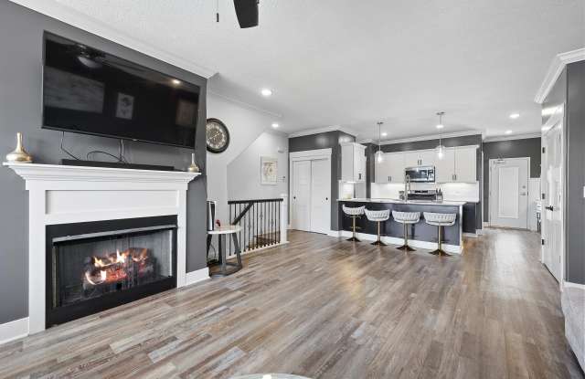 Photo of 1436 Indianola Avenue