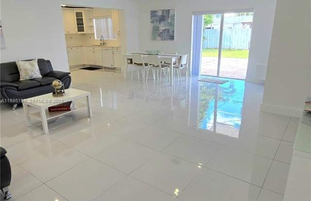 9332 Southwest 27th Street