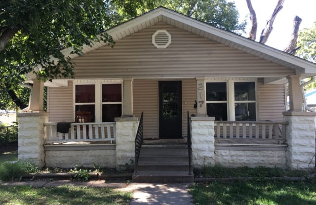 217 N Martinson St - 217 South Martinson Street, Wichita, KS 67203