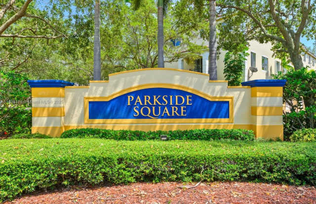 2891 S Greenleaf Cir