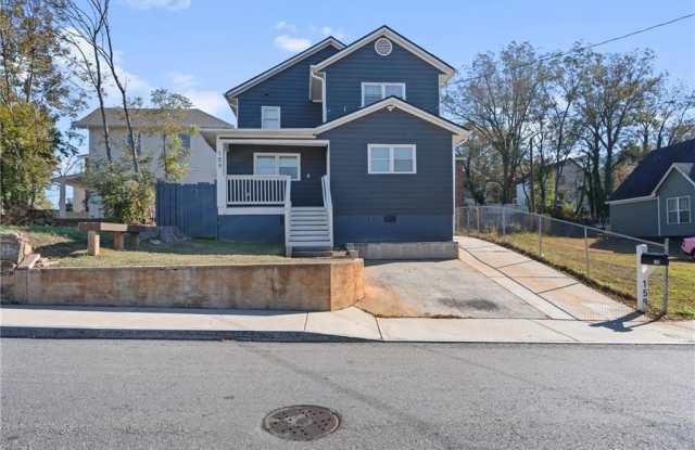 Photo of 159 Walnut Street NW