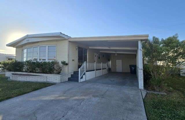 Photo of 110 49th Ave. West