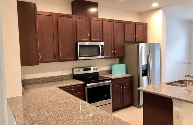 6314 Hamlin Reserve Boulevard