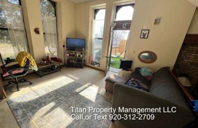 207 East Irving Avenue - 106