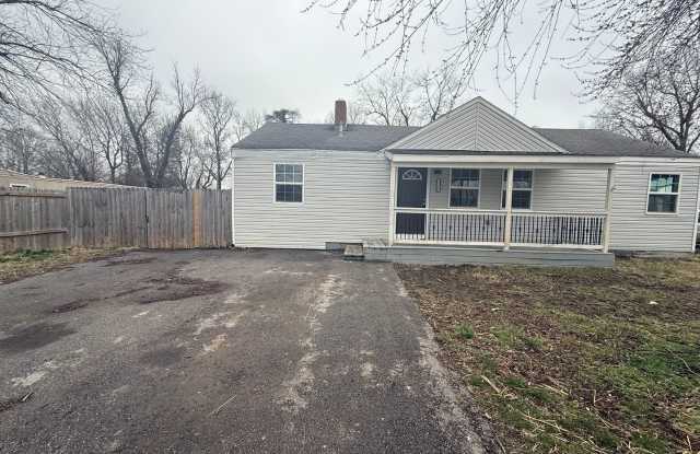 Spacious 3 Bedroom 2 Bathroom Home Available NOW!