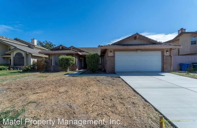 1010 Munchkin Dr - 1010 Munchkin Drive, Ceres, CA 95351