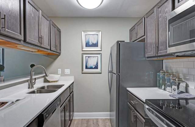 Photo of Ridgewood Apartments