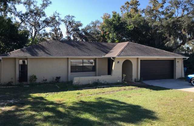 Looking for a Comfortable, Well Maintained Rental?