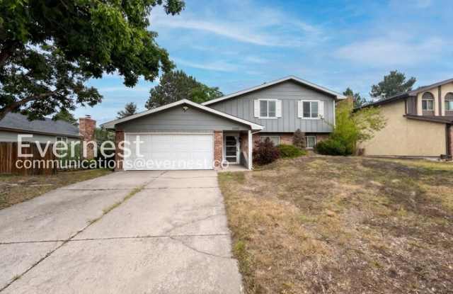 5550 Lantana Circle