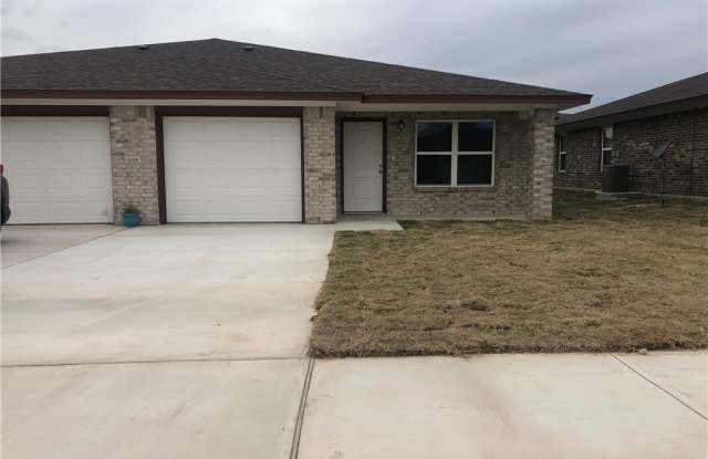 1818 Castroville Trail