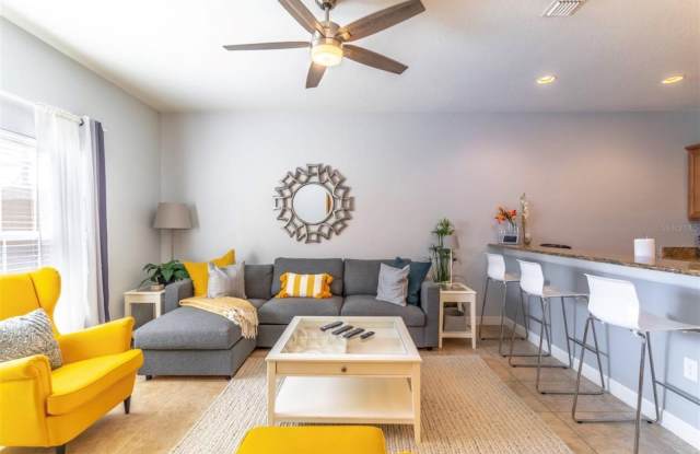 3083 BEACH PALM AVENUE