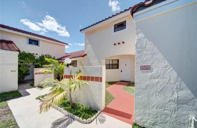 2509 San Remo Cir